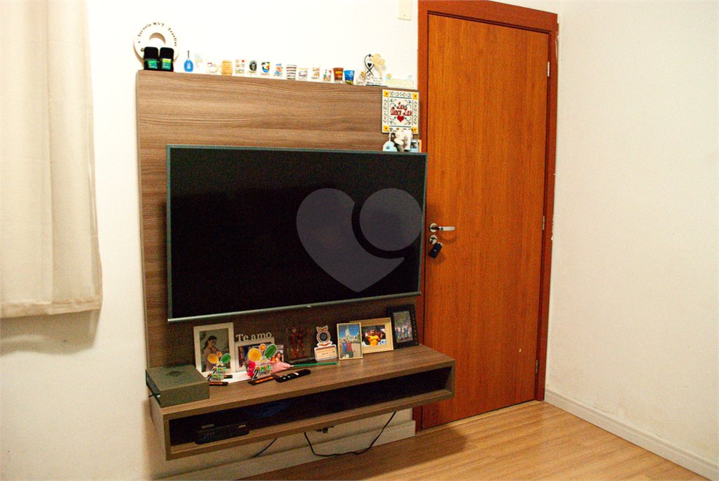 Apartamento à venda com 2 dormitórios no Monte Logan, São Carlos