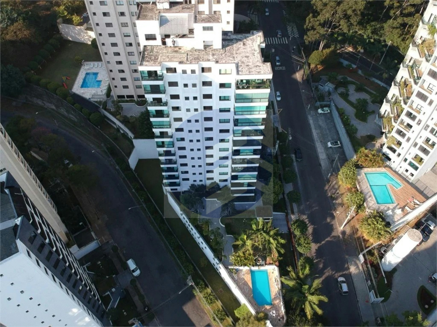 Apartamento à venda com 3 quartos, sendo 3 suítes, em Vila Suzana, São Paulo - SP