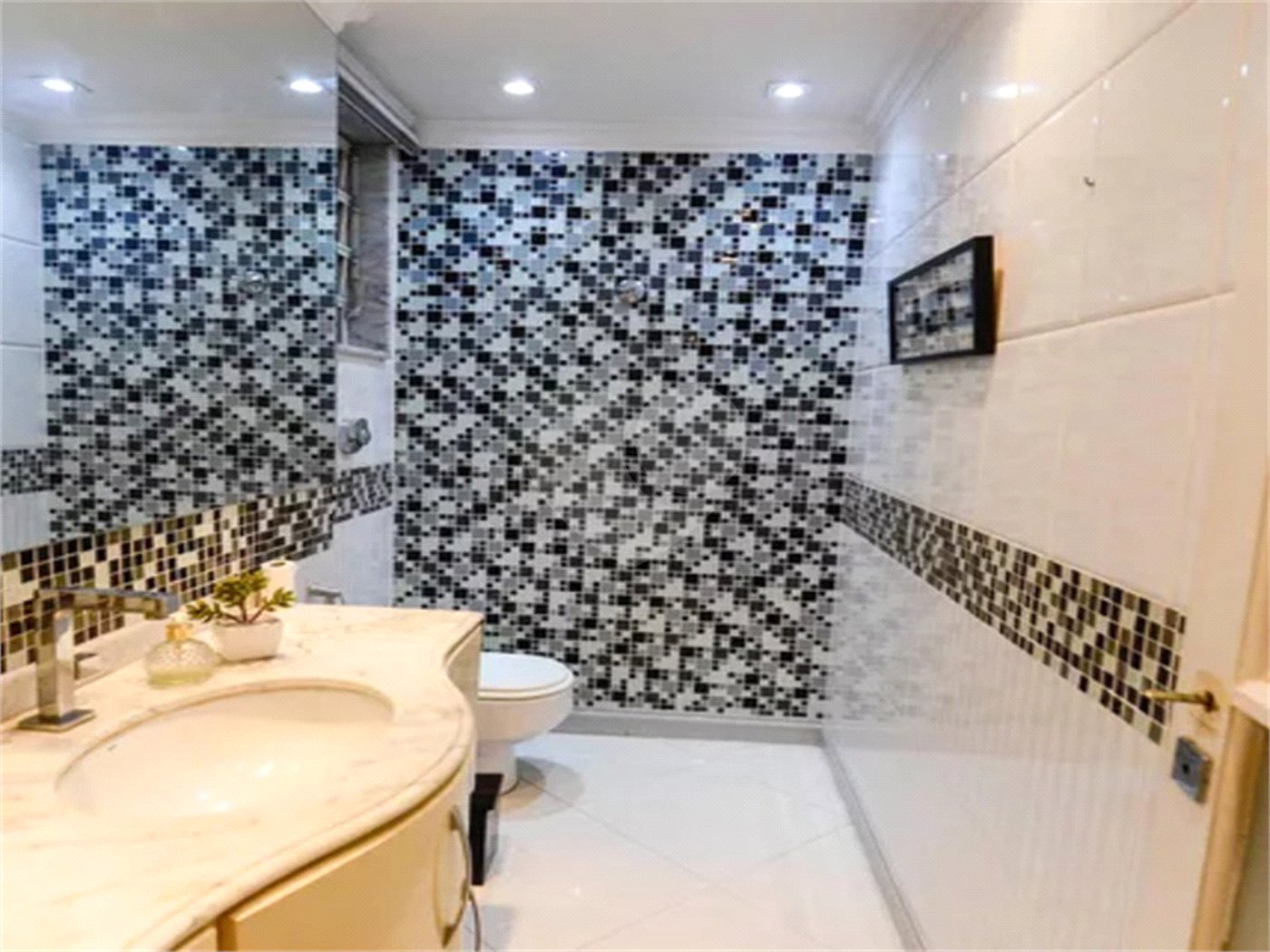 Apartamento à venda com 5 quartos, sendo 2 suítes, em Tijuca, Rio de Janeiro, RJ