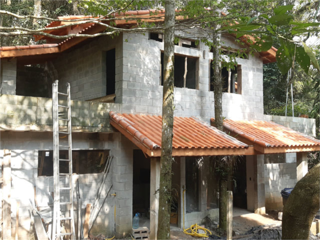 Casa à venda com 3 quartos no condomínio Champs Elysees Village, Mairiporã - SP