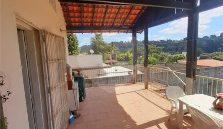 Chácara à venda com 3 quartos em Jardim Estância Brasil, Atibaia, SP