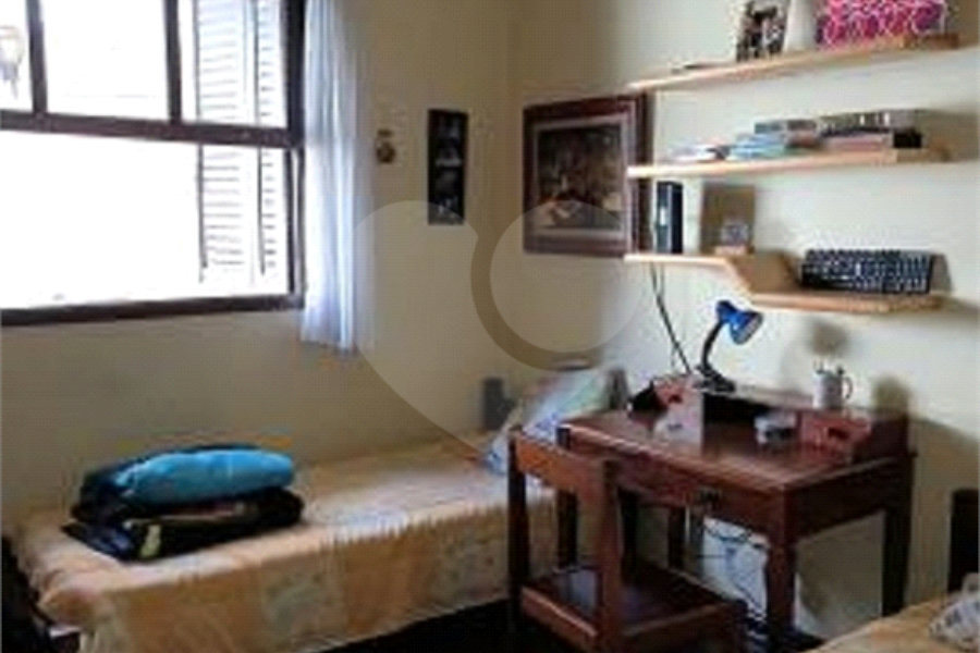 Casa à venda com 4 quartos, sendo 1 suíte, em Tremembé, São Paulo, SP