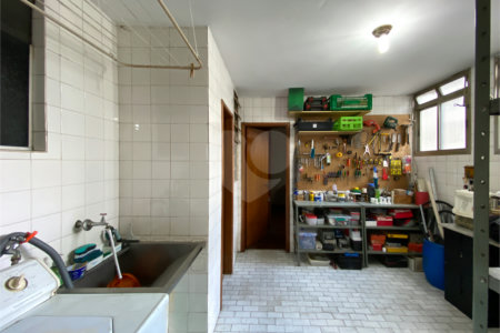 Apartamento à venda com 3 quartos, sendo 1 suíte, em Santa Cecília, São Paulo, SP
