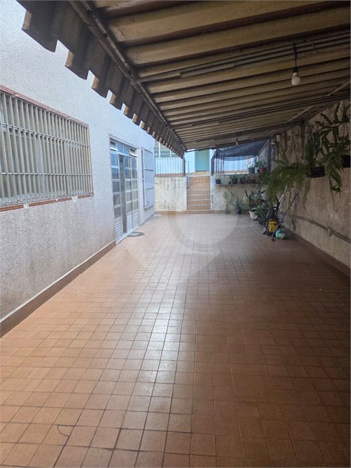 Sobrado à venda com 4 quartos, sendo 1 suíte, em Vila Graciosa, São Paulo, SP
