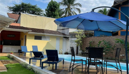 Casa à venda com 3 quartos, sendo 2 suítes,  em Maresias, São Sebastião, SP