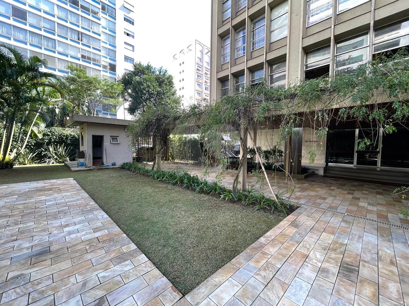 Apartamento à venda com 3 suítes em Vila Buarque, São Paulo, SP