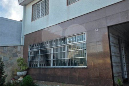 Sobrado à venda com 4 quartos, sendo 1 suíte, em Vila Graciosa, São Paulo, SP