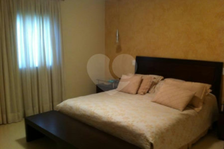 Apartamento à venda com 4 suítes em Real Parque, São Paulo, SP