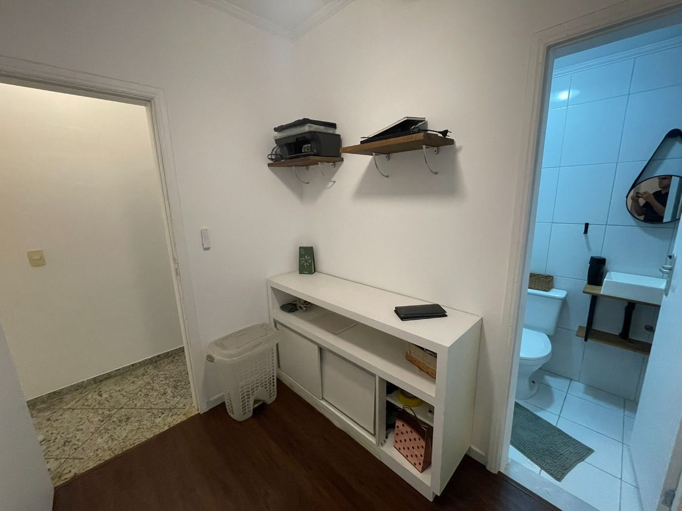 Apartamento 3 dormitórios com 2 suítes, 2 vagas demarcadas, no Embaré, Santos