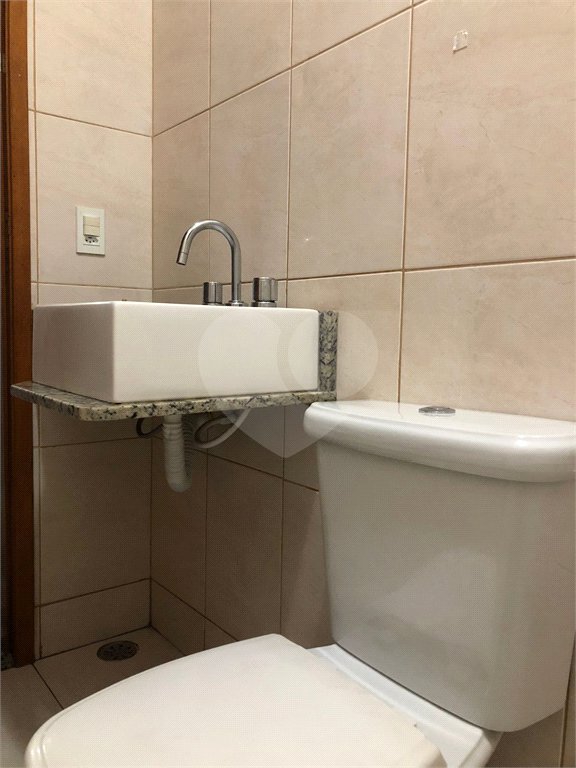 Sobrado à venda com 3 quartos, sendo 1 suíte, em Vila Tibiriçá, Santo André, SP
