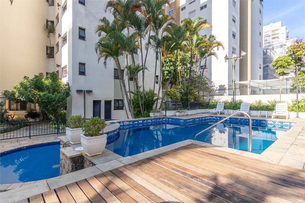 Apartamento à venda com 4 quartos, sendo 2 suítes, em Brooklin Paulista, São Paulo, SP