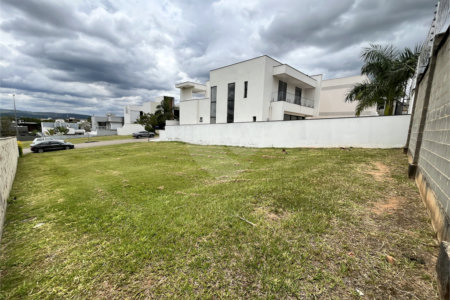 Terreno à venda no condomínio Alphaville Nova Esplanada 1, Votorantim - SP