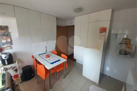 Sobrado à venda com 3 suítes em Água Fria, São Paulo, SP