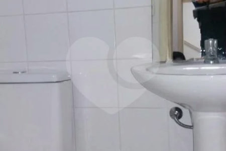 Lindo Sobrado em Condomínio