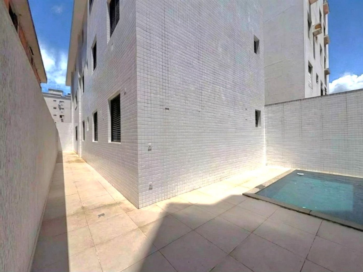 Casa com 3 dormitórios à venda, 202 m² por R$ 1.199.000 - Aparecida - Santos/SP