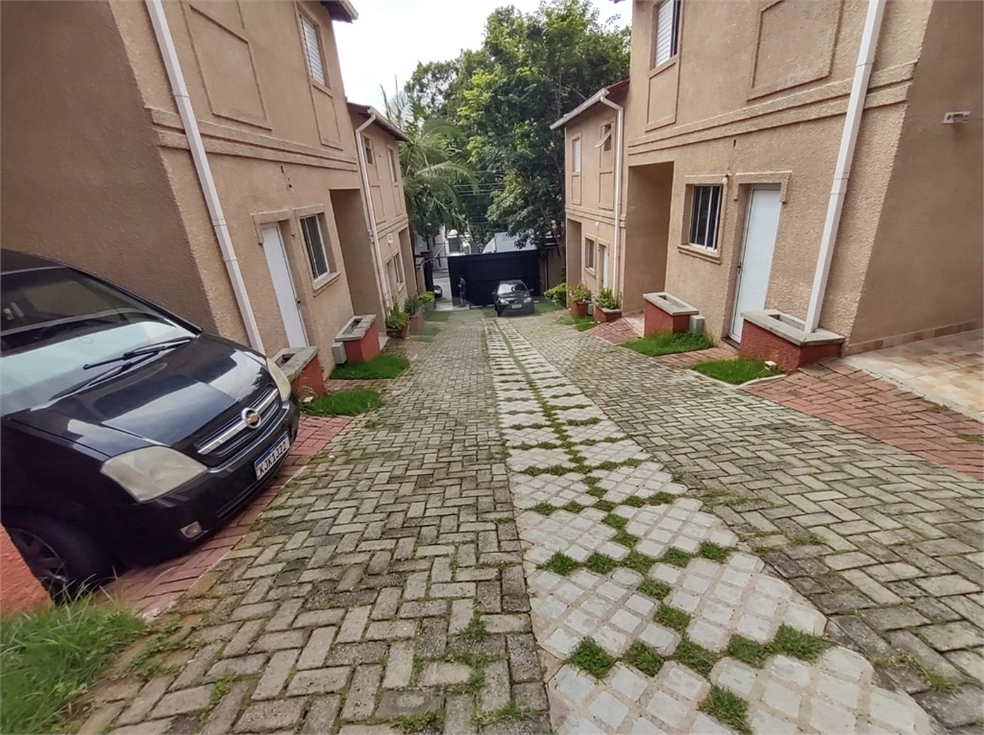 Casa para alugar com 2 suítes no condomínio Residencial Atucuri, São Paulo - SP