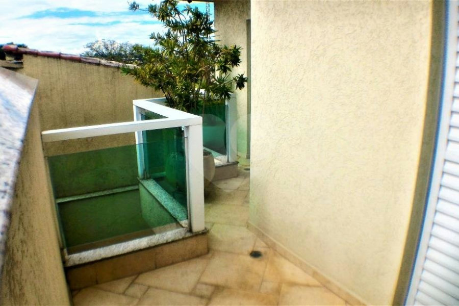 Casa à venda com 5 suítes no condomínio Travessa Tenente Ariston de Oliveira,4, São Paulo - SP