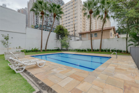 Apartamento à venda com 3 quartos, sendo 1 suíte, em Chácara Santo Antônio (zona Sul), São Paulo, SP