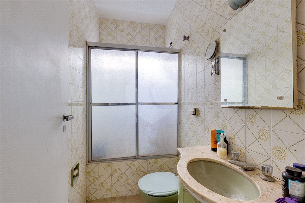 Casa à venda com 4 quartos, sendo 2 suítes, em Alto da Boa Vista, São Paulo, SP