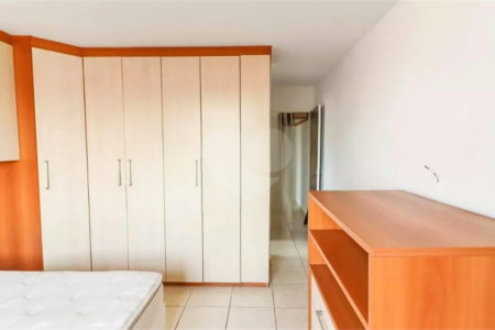 Sobrado à venda com 3 quartos, sendo 1 suíte, em Jardim Bonfiglioli, São Paulo, SP