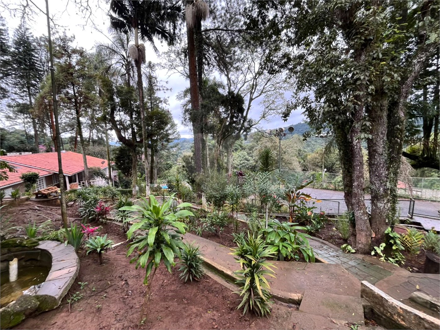 Casa à venda ou para alugar com 5 quartos em Roseira, Mairiporã, SP