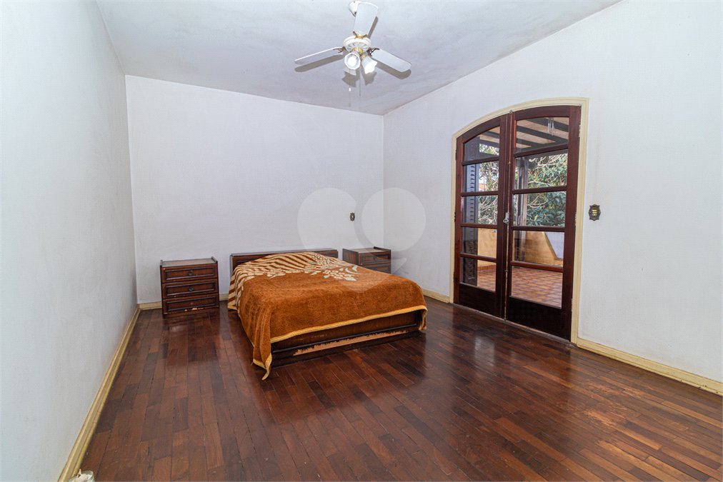 Casa à venda com 3 quartos, sendo 1 suíte, em Interlagos, São Paulo, SP