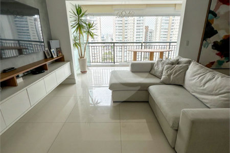 Apartamento à venda com 3 quartos, sendo 1 suíte, no Centro, São Bernardo do Campo, SP