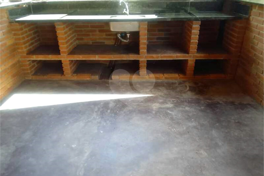 Casa à venda com 6 quartos, sendo 3 suítes, no condomínio Residencial Jardins de Mairiporã I, Mairiporã - SP