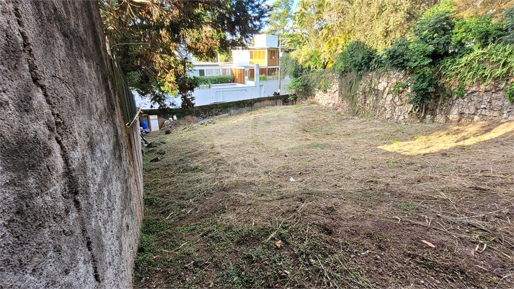 Terreno à venda em Jardim Sílvia (zona Oeste), São Paulo, SP