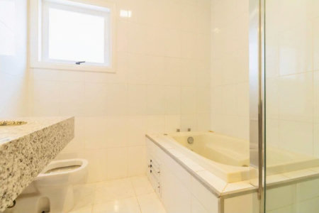 Casa à venda com 3 quartos, sendo 1 suíte,  no condomínio Reserva do Visconde, São Paulo - SP