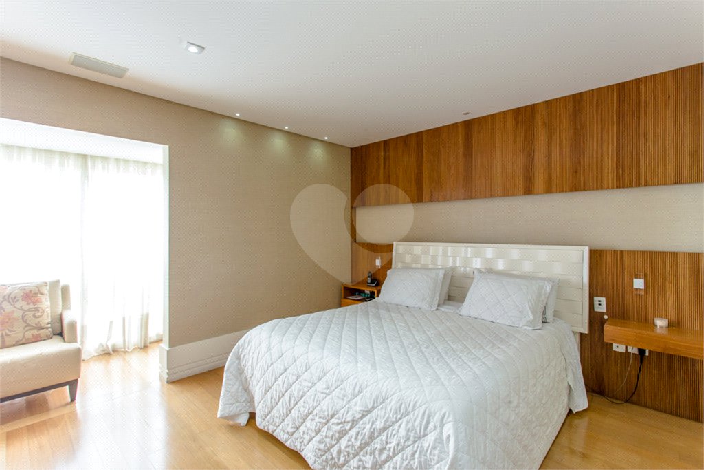 Apartamento à venda com 4 suítes em Vila Suzana, São Paulo, SP