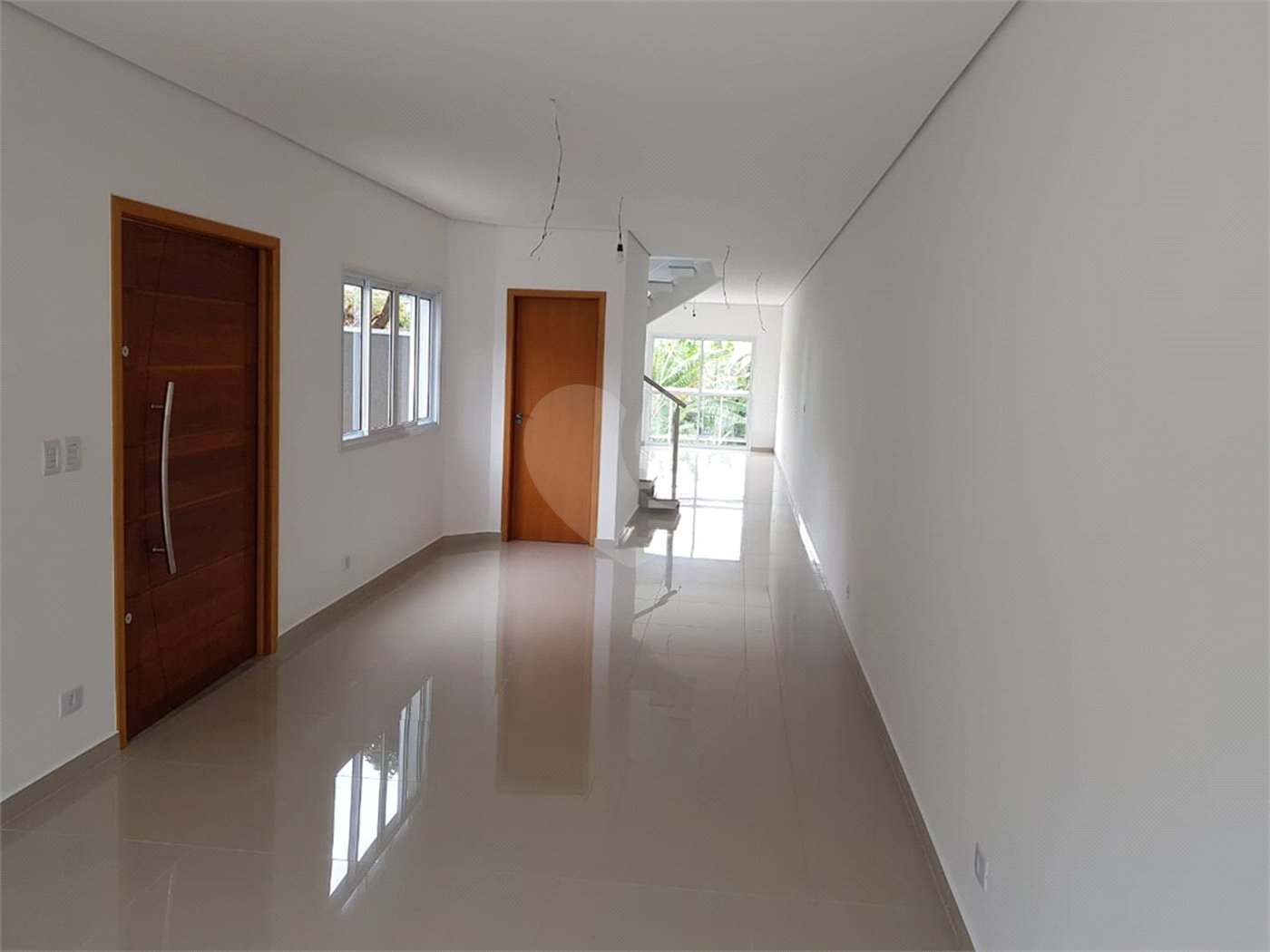Sobrado à venda ou para alugar com 3 suítes em Vila Thais, Atibaia, SP