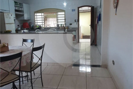 Sobrado à venda com 4 quartos, sendo 1 suíte, em Rancho Grande, Itu, SP