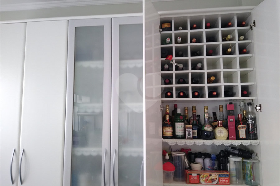 Apartamento à venda com 3 quartos, sendo 1 suíte,  em Bela Vista, São Paulo, SP