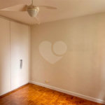 Apartamento à venda com 3 quartos, sendo 1 suíte,  em Moema, São Paulo, SP