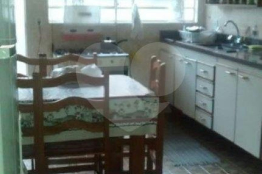 Casa Térrea à venda com 3 quartos, sendo 1 suíte, em Vila Albertina, São Paulo, SP