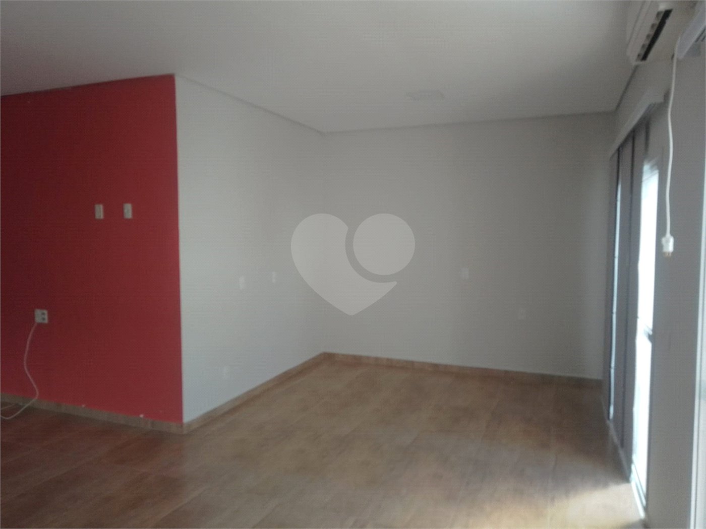 Condomínio à venda com 4 quartos, sendo 2 suítes, em Wanel Ville, Sorocaba, SP