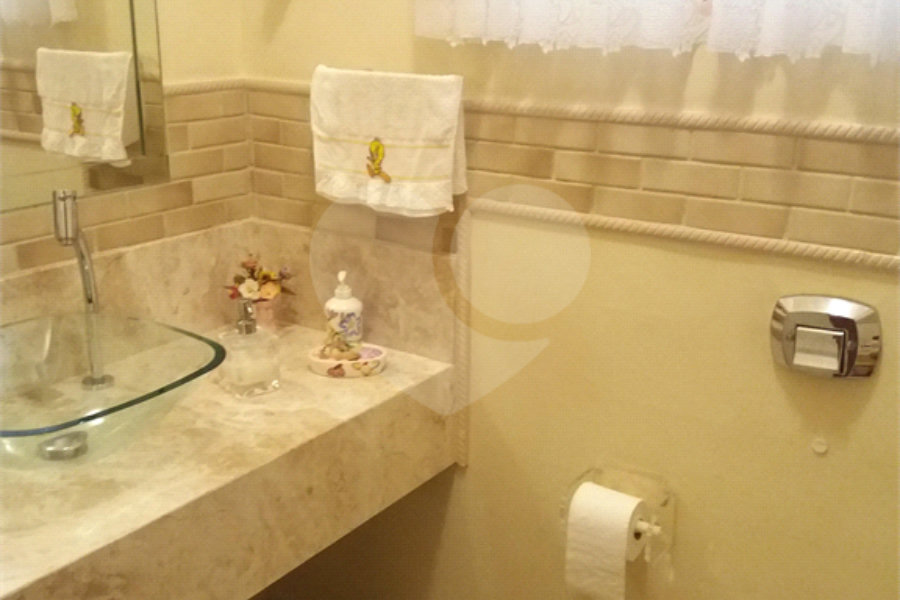Sobrado à venda com 3 quartos, sendo 1 suíte,  em Vila Maria, São Paulo, SP