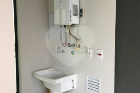 Apartamento à venda com 2 quartos, sendo 1 suíte, em Pinheiros, São Paulo, SP