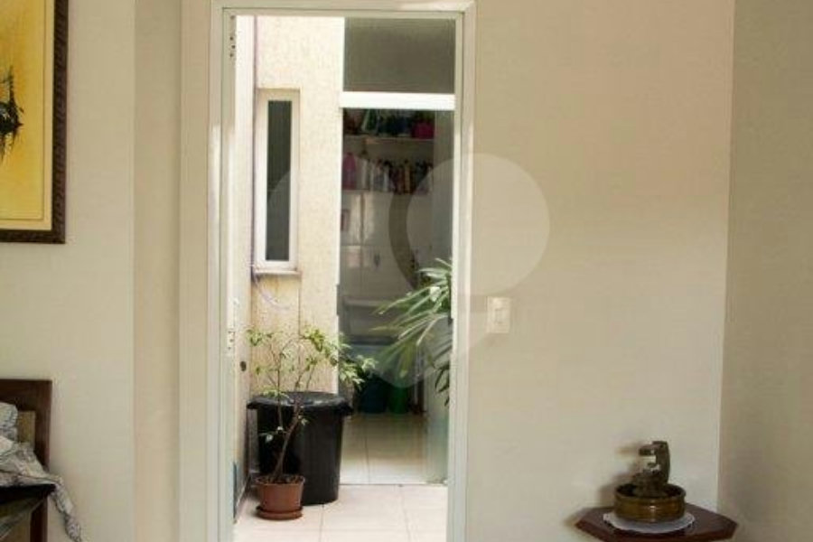 Sobrado à venda com 3 quartos, sendo 2 suítes, em Vila Gustavo, São Paulo, SP