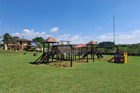 Casa à venda com 1 quarto no condomínio Village Saint Charbel, Araçoiaba da Serra - SP
