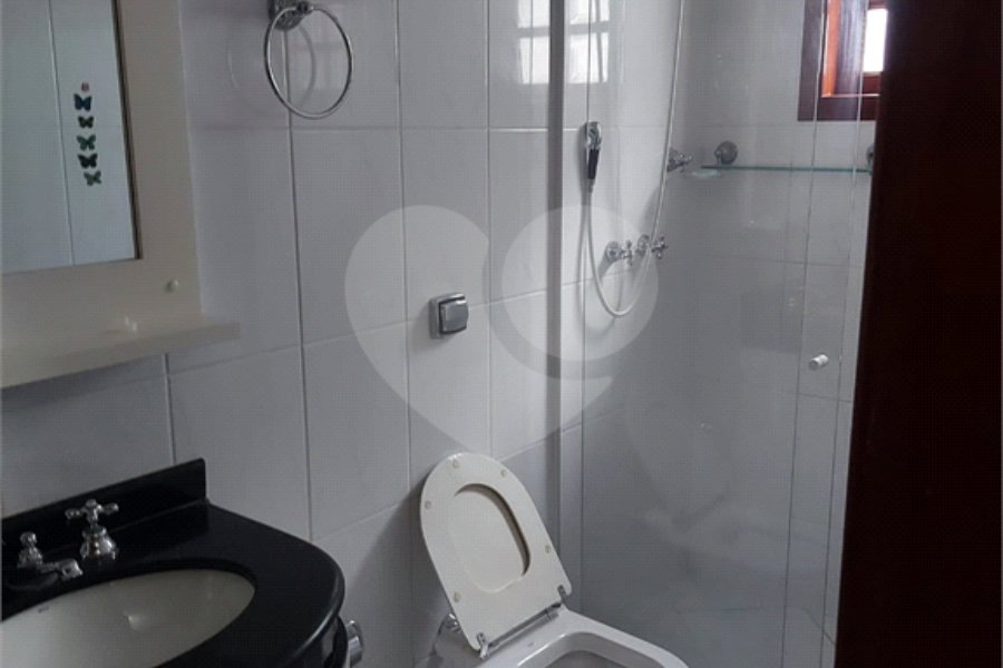Sobrado para alugar com 3 suítes em Tremembé, São Paulo, SP