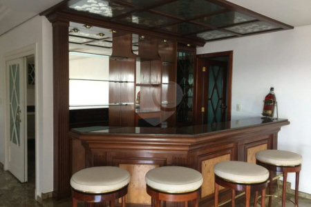 Apartamento à venda com 4 quartos, sendo 3 suítes, em Bosque da Saúde, São Paulo, SP