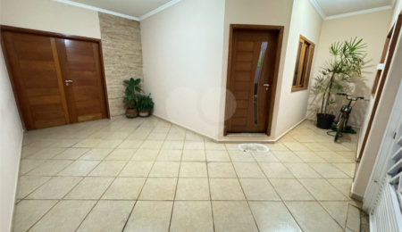 Casa à venda com 3 quartos, sendo 1 suíte, em Morada do Sol, Itapetininga, SP