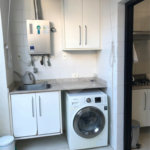 Casa à venda com 9 quartos, sendo 8 suítes, no condomínio Village Elisabete, Rio de Janeiro - RJ