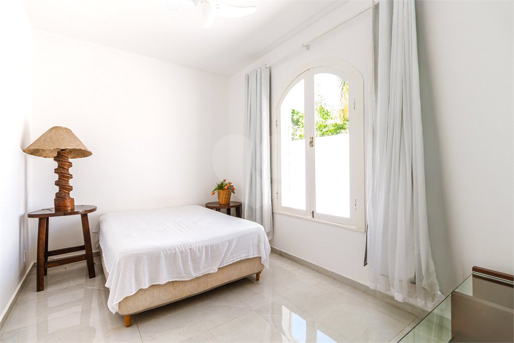 Casa à venda com 3 quartos, sendo 1 suíte,  em Manguinhos, Armação dos Búzios, RJ