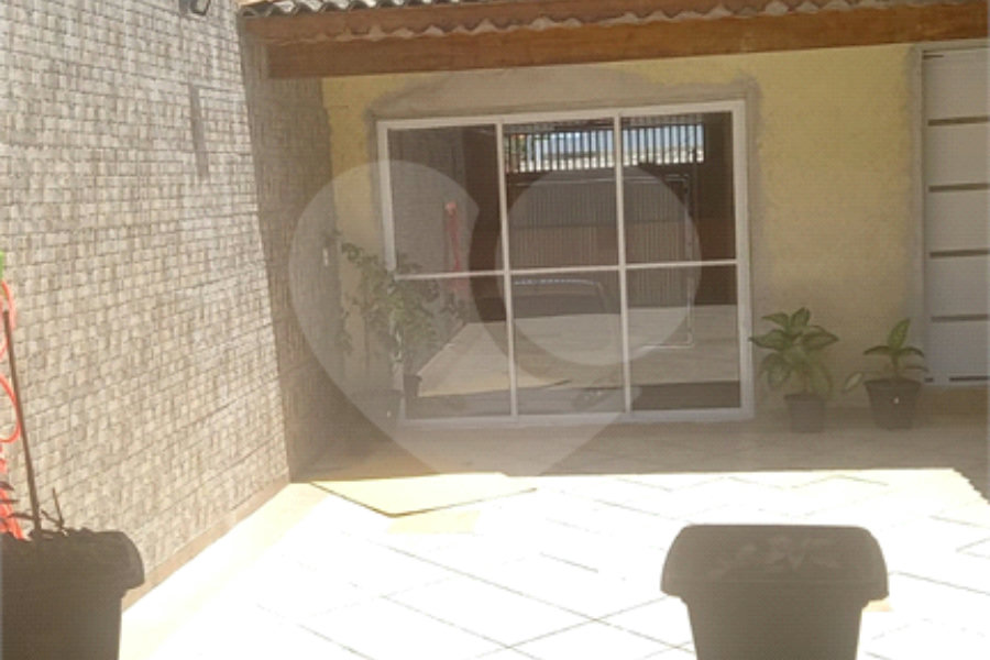 Casa à venda com 5 quartos, sendo 2 suítes, em Jardim Santa Clara, Guarulhos, SP