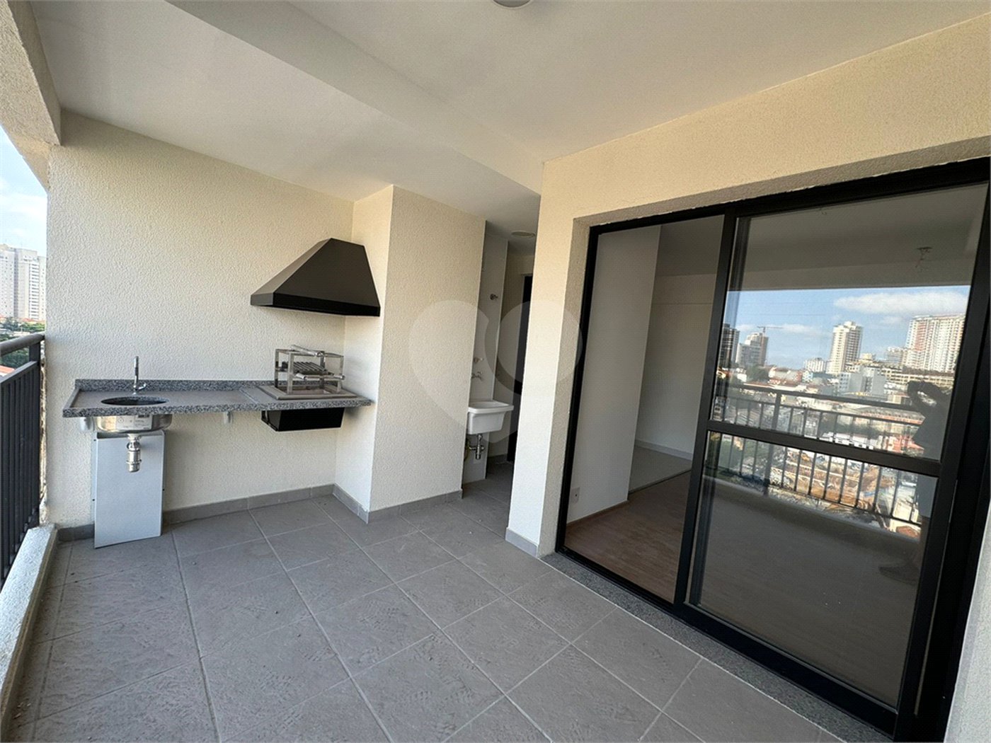 Flat à venda com 2 quartos em Vila Firmiano Pinto, São Paulo, SP