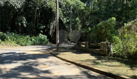 Terreno à venda no condomínio Alpes da Cantareira, Mairiporã - SP