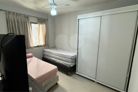Apartamento à venda com 2 quartos, sendo 1 suíte,  em Aviação, Praia Grande, SP